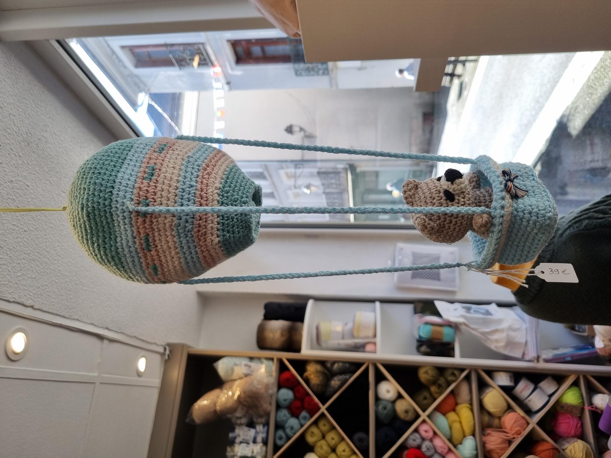 Créations en crochet vendues en boutique