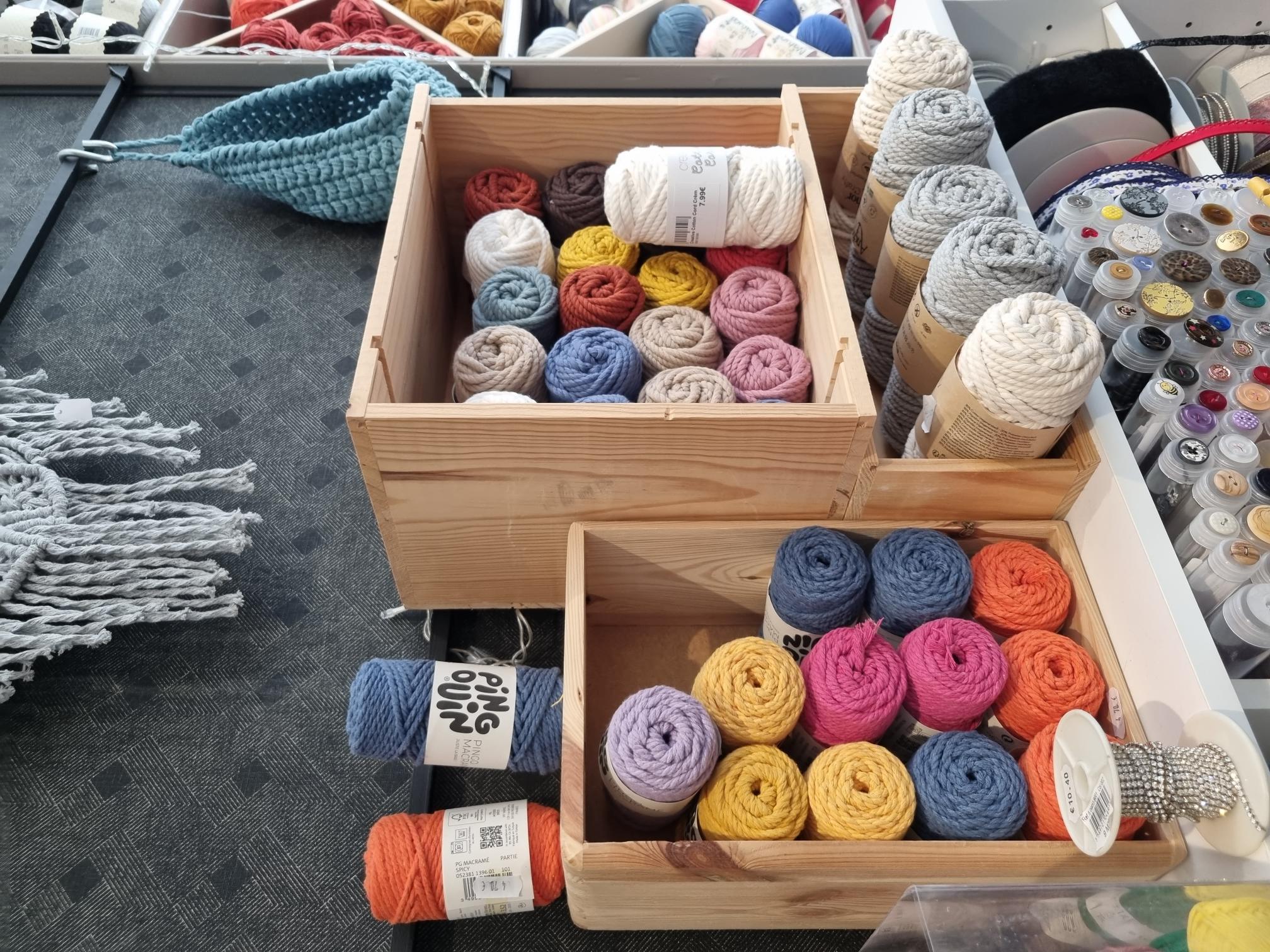 Cordons macramé et mercerie créative
